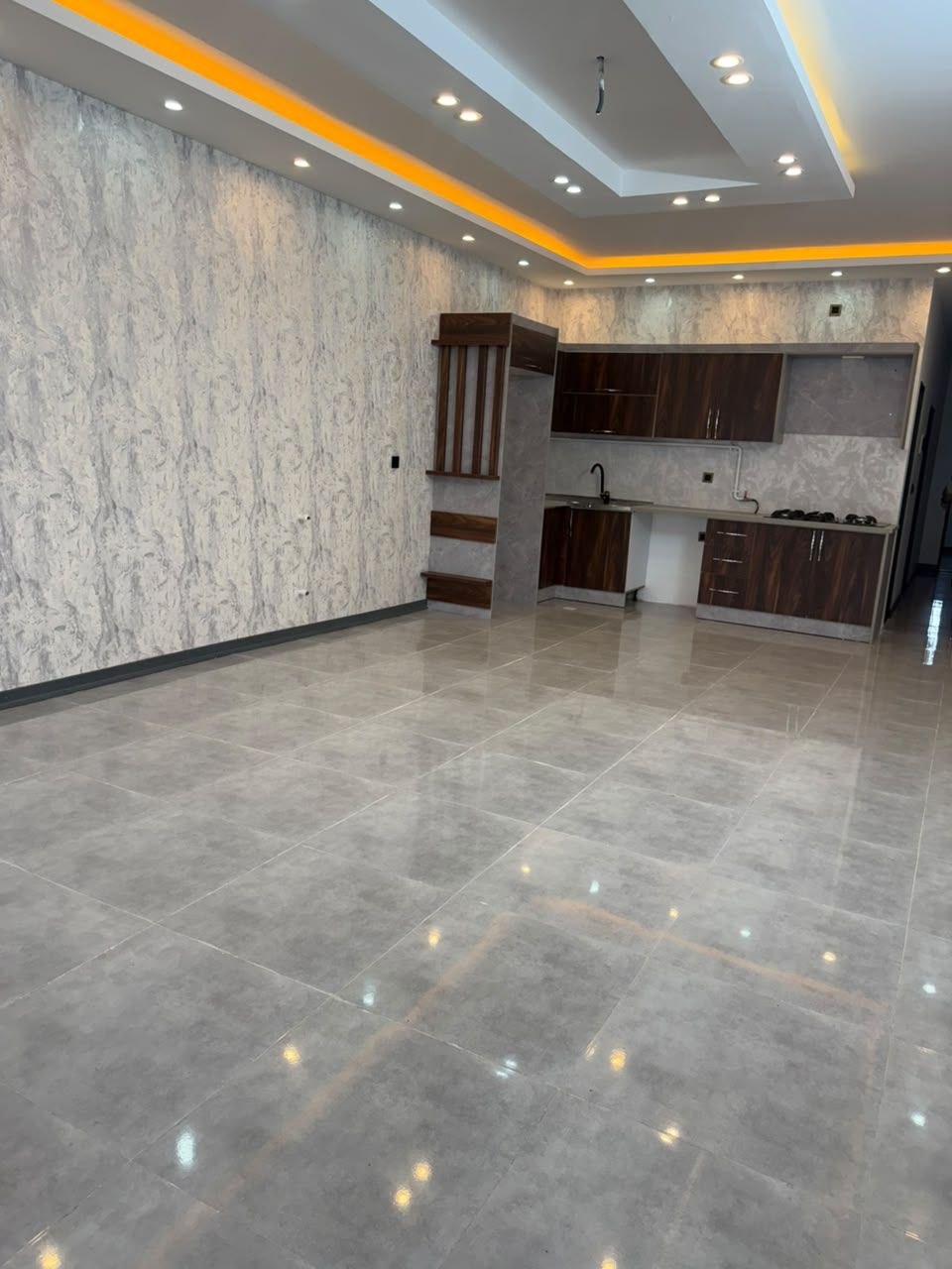 فروش-ویلای-بهدشت-زیر-قیمت-۲۱۰-متر-زمین