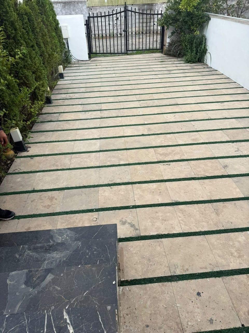 فروش-ویلای-بهدشت-زیر-قیمت-۲۱۰-متر-زمین