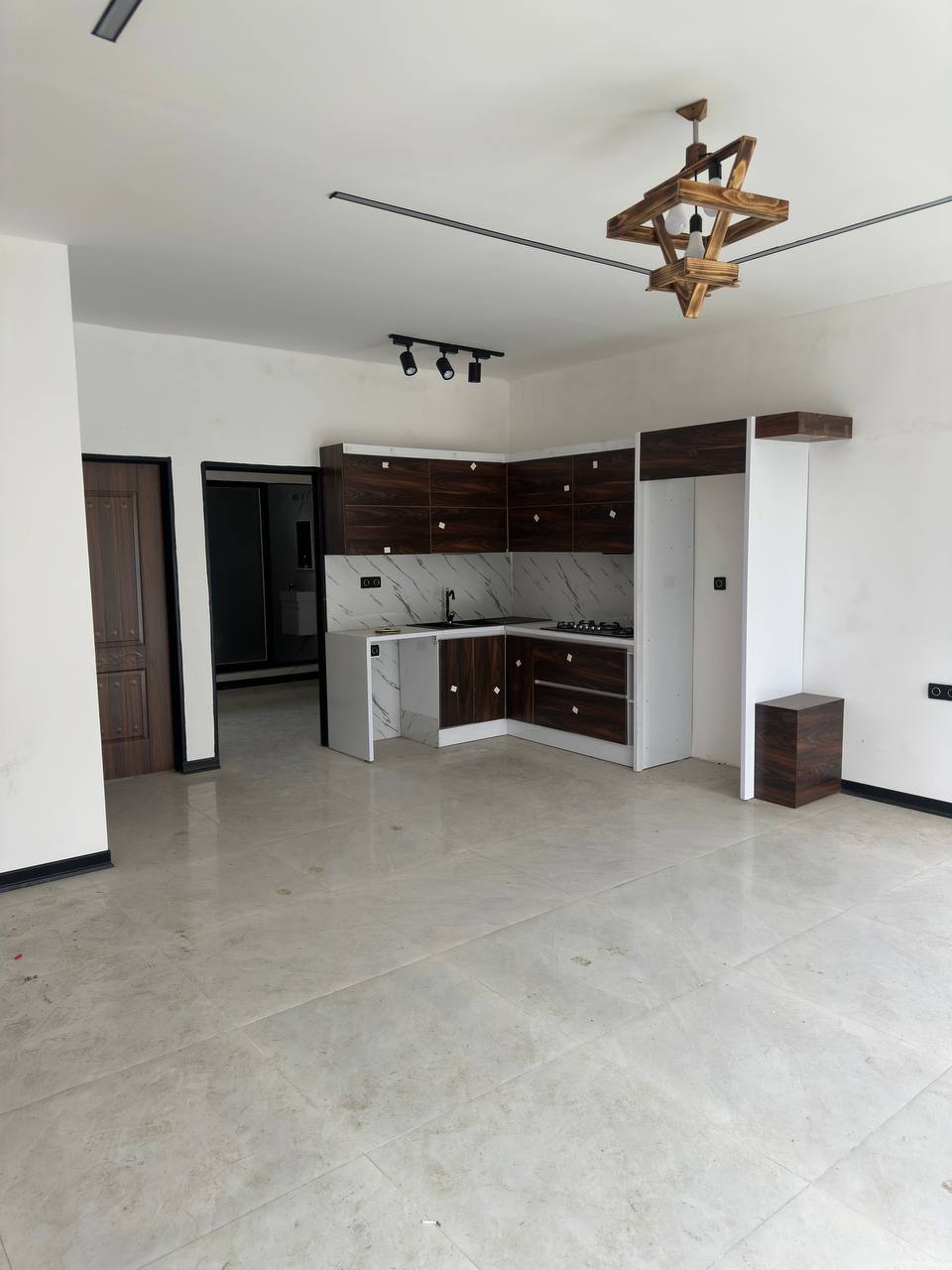 فروش-ویلای-فلت-مدرن-بهدشت-۱۳۰-متر-زمین