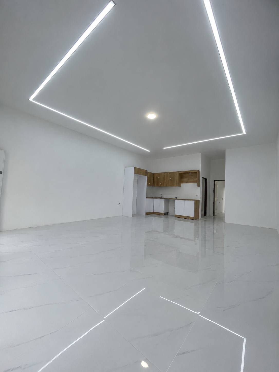 فروش-ویلای-همکف-شهرکی-۱۷۰-متر-زمین-۲