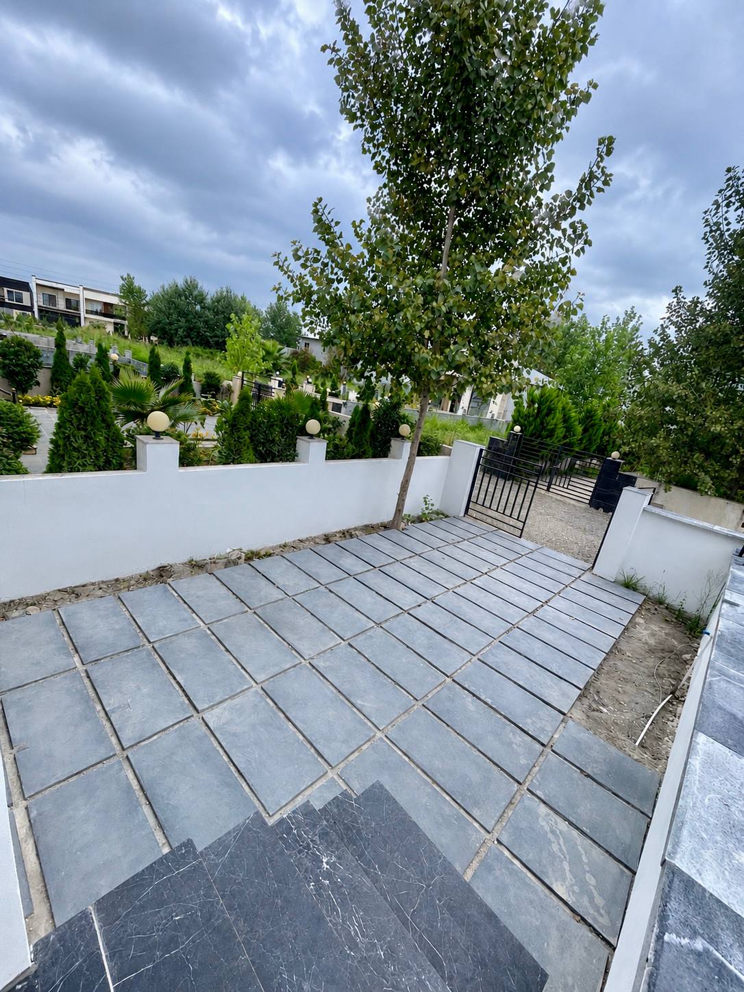 فروش-ویلای-همکف-شهرکی-۱۷۰-متر-زمین-۲