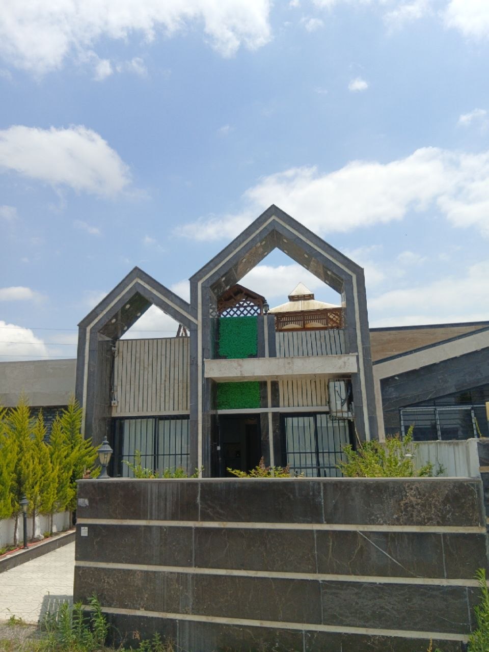 ویلای-دوبلکس-مدرن-آپادانا-۱۵۰-متر-زمین-۳