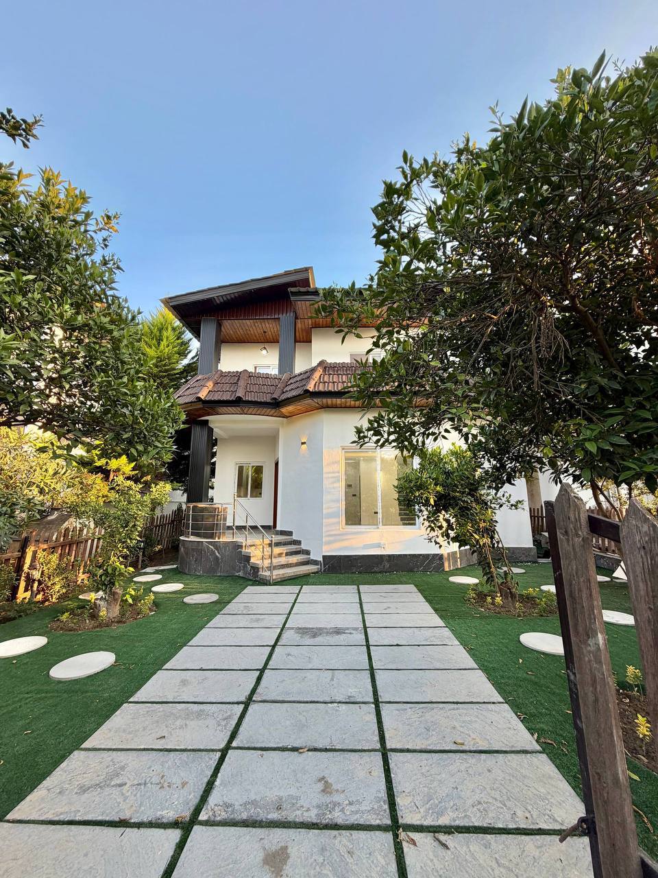 ویلای-دوبلکس-امیرآباد-۲۵۰-متر-زمین-۴-خواب