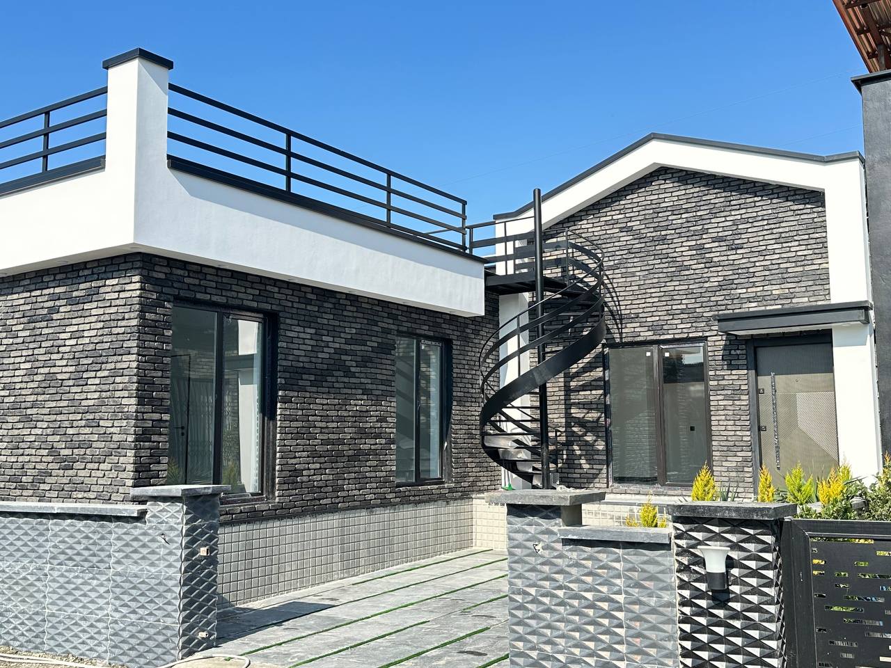 فروش-ویلای-سنددار-روف-دار-بهدشت-۱۱۰-متر