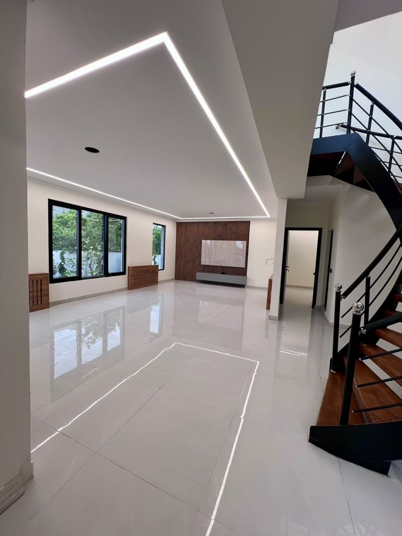 ویلای-دوبلکس-مدرن-آمل-۲۱۰-متر-زمین-۳