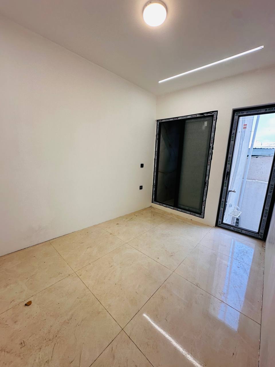 ویلای-دوبلکس-مدرن-آهودشت-۳-خواب-مستر-داخل
