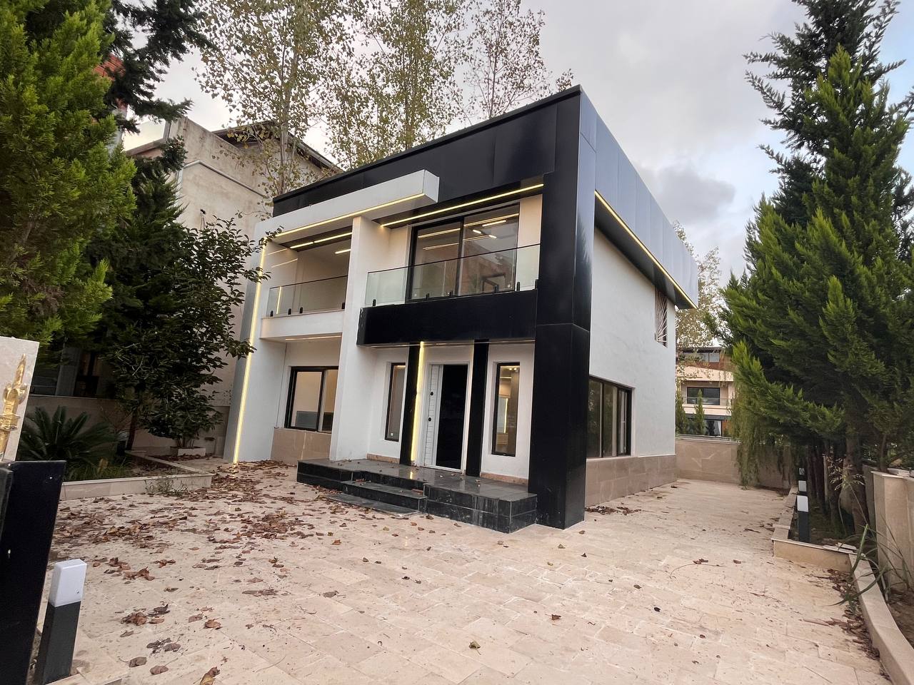 فروش-ویلای-دوبلکس-بهدشت-۲۲۰-متر-زمین-۳