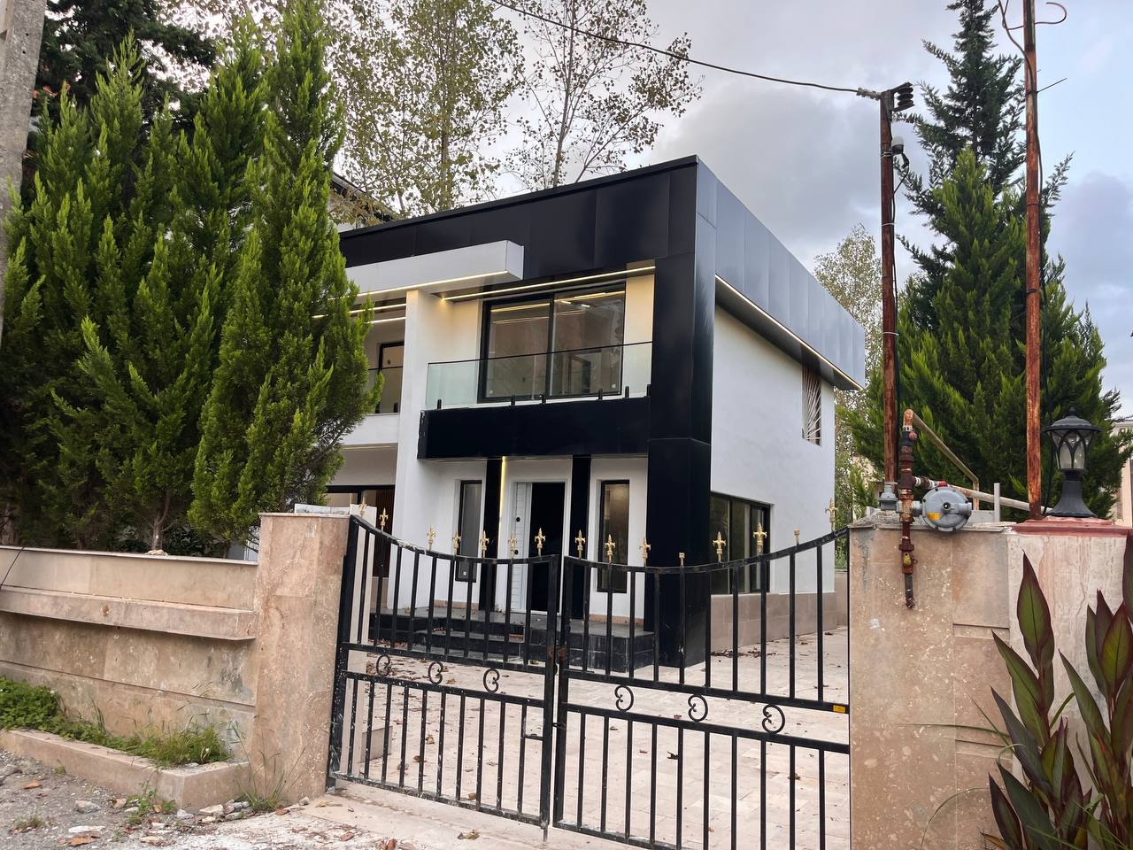 فروش-ویلای-دوبلکس-بهدشت-۲۲۰-متر-زمین-۳