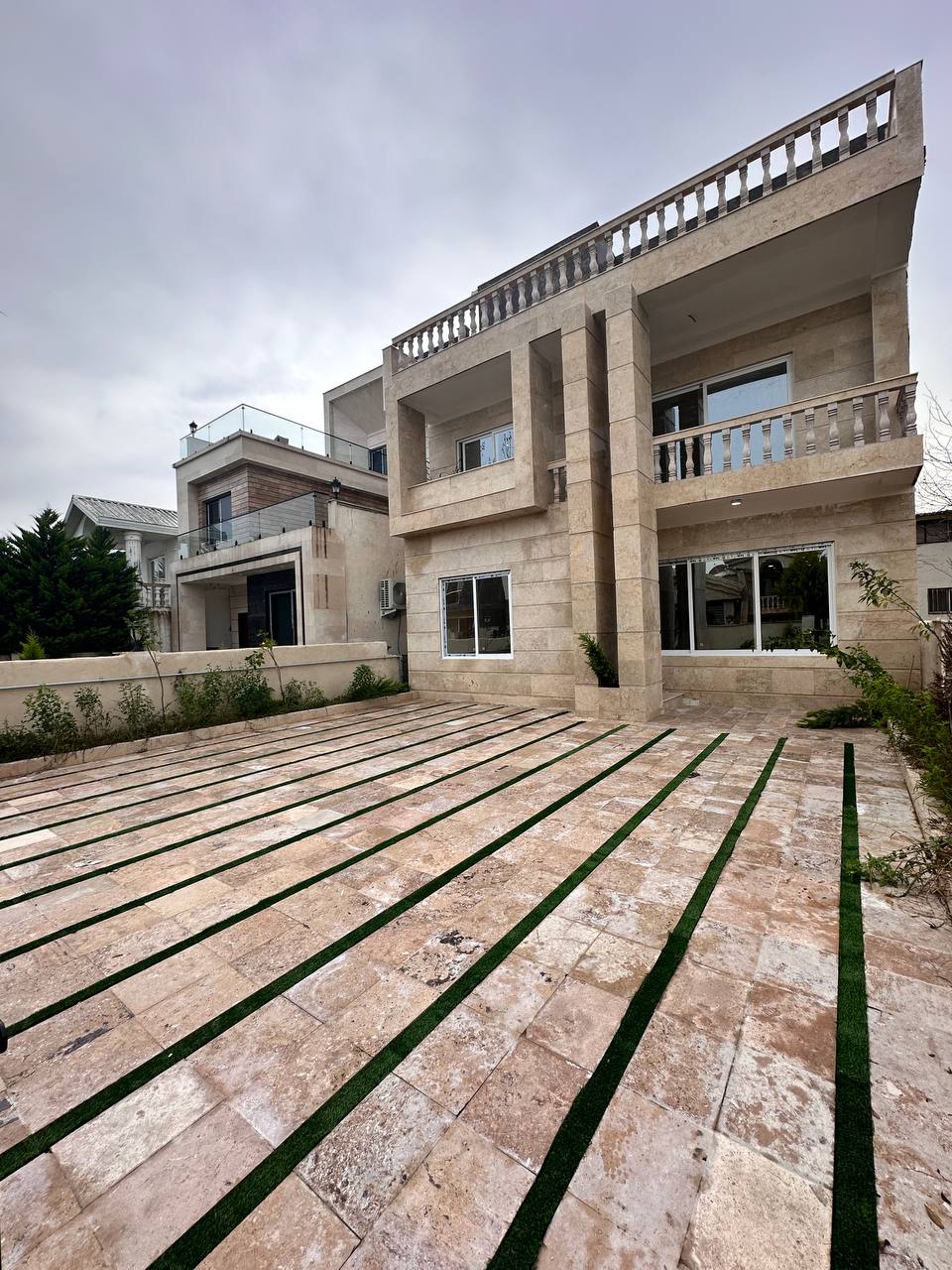 ویلای-تریبلکس-سنگی-بهدشت-۴-خواب