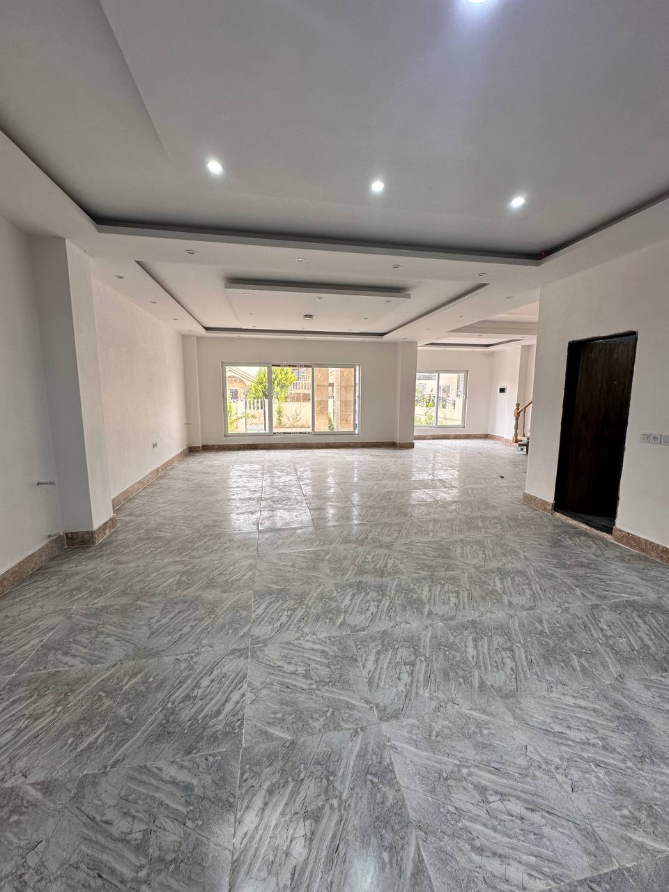 ویلای-تریبلکس-سنگی-بهدشت-۴-خواب