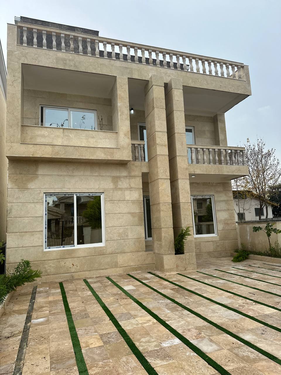 ویلای-تریبلکس-سنگی-بهدشت-۴-خواب